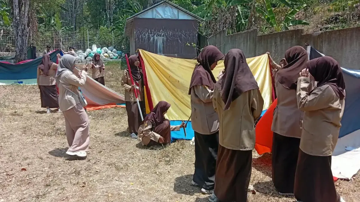 Read more about the article MA Islamic Centre Kabupaten Cirebon Gelar Fun Camp di Harendong Buana